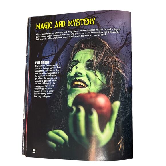 Glow in the Dark Be Afraid! 2017 Holographic Halloween Book 8.5x11 Paperback - Picture 8 of 11